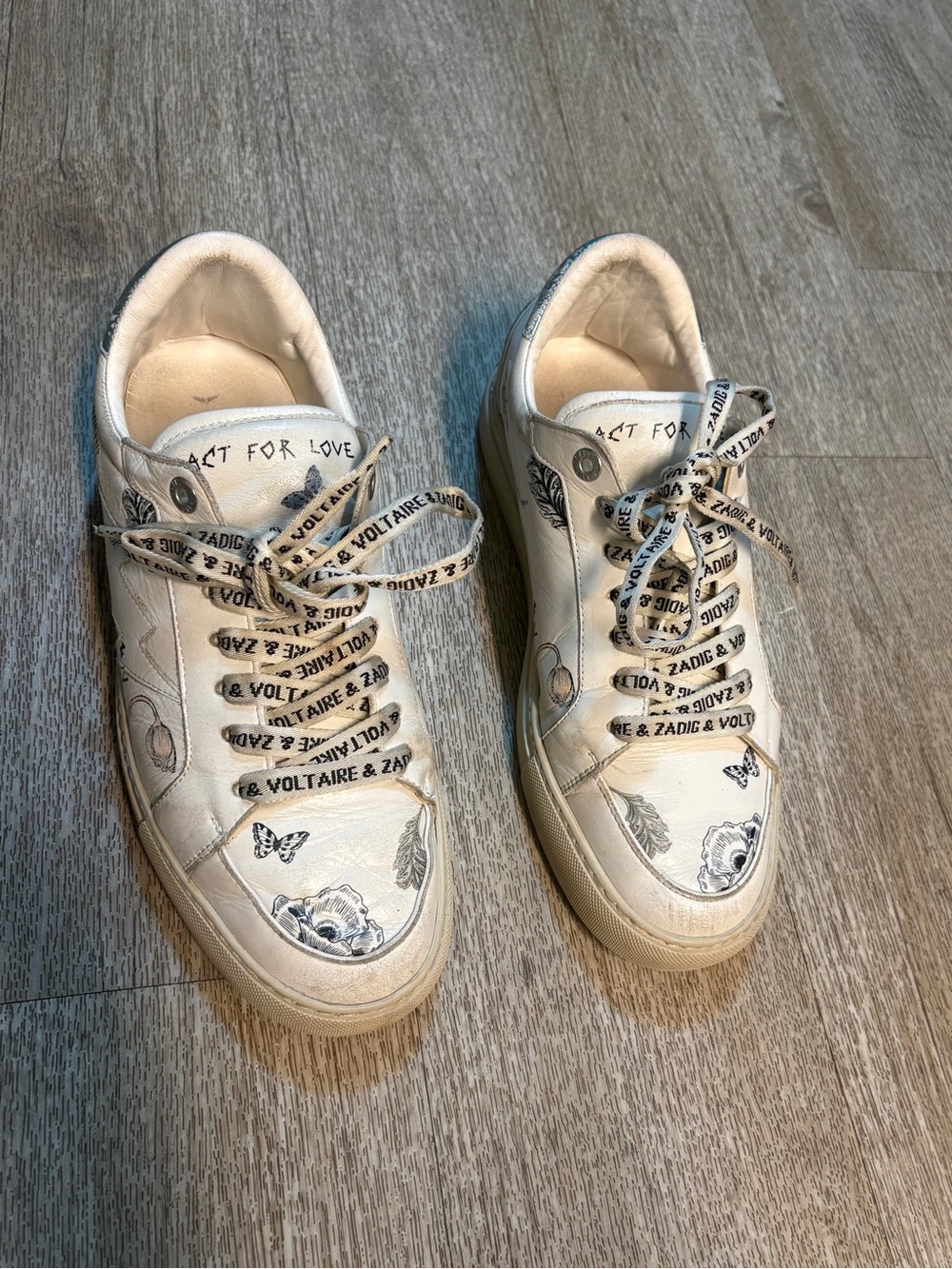 ZADIG & VOLTAIRE GRAFFITI ART WOMENS SNEAKERS SIZE 41 (10)